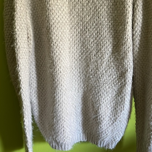 Freeway Gray Eyelash Sweater With Silver Embellishments Size L - Picture 3 of 5